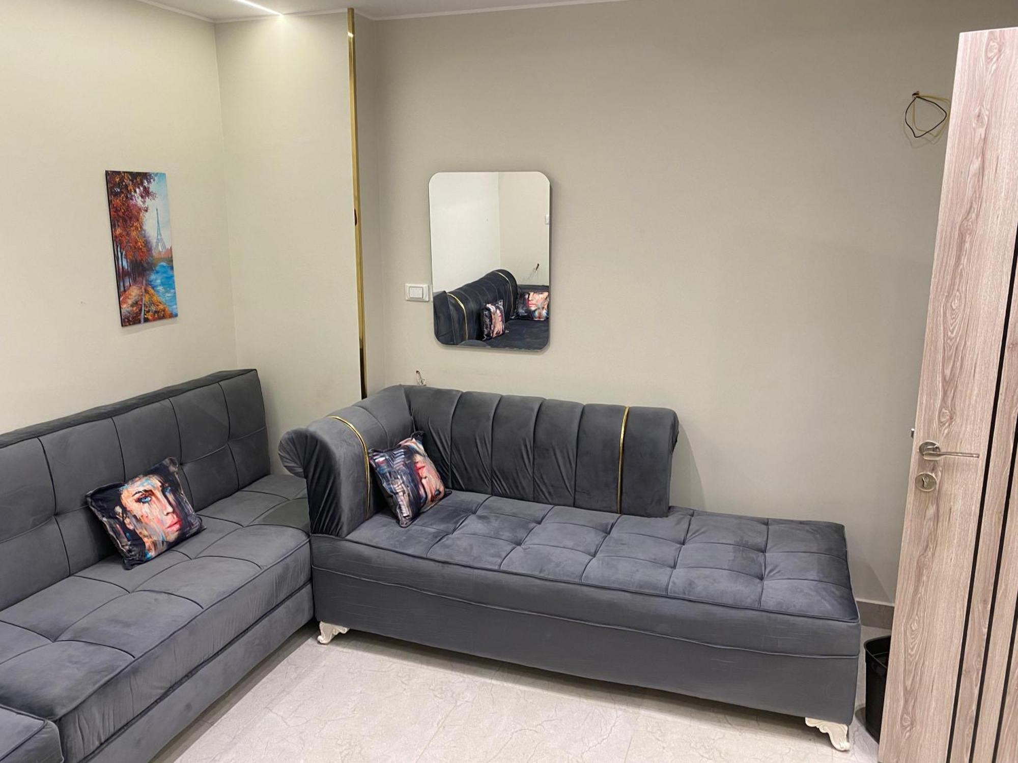 Apartment شقه فاخره غرفتين 7 نجوم Cairo