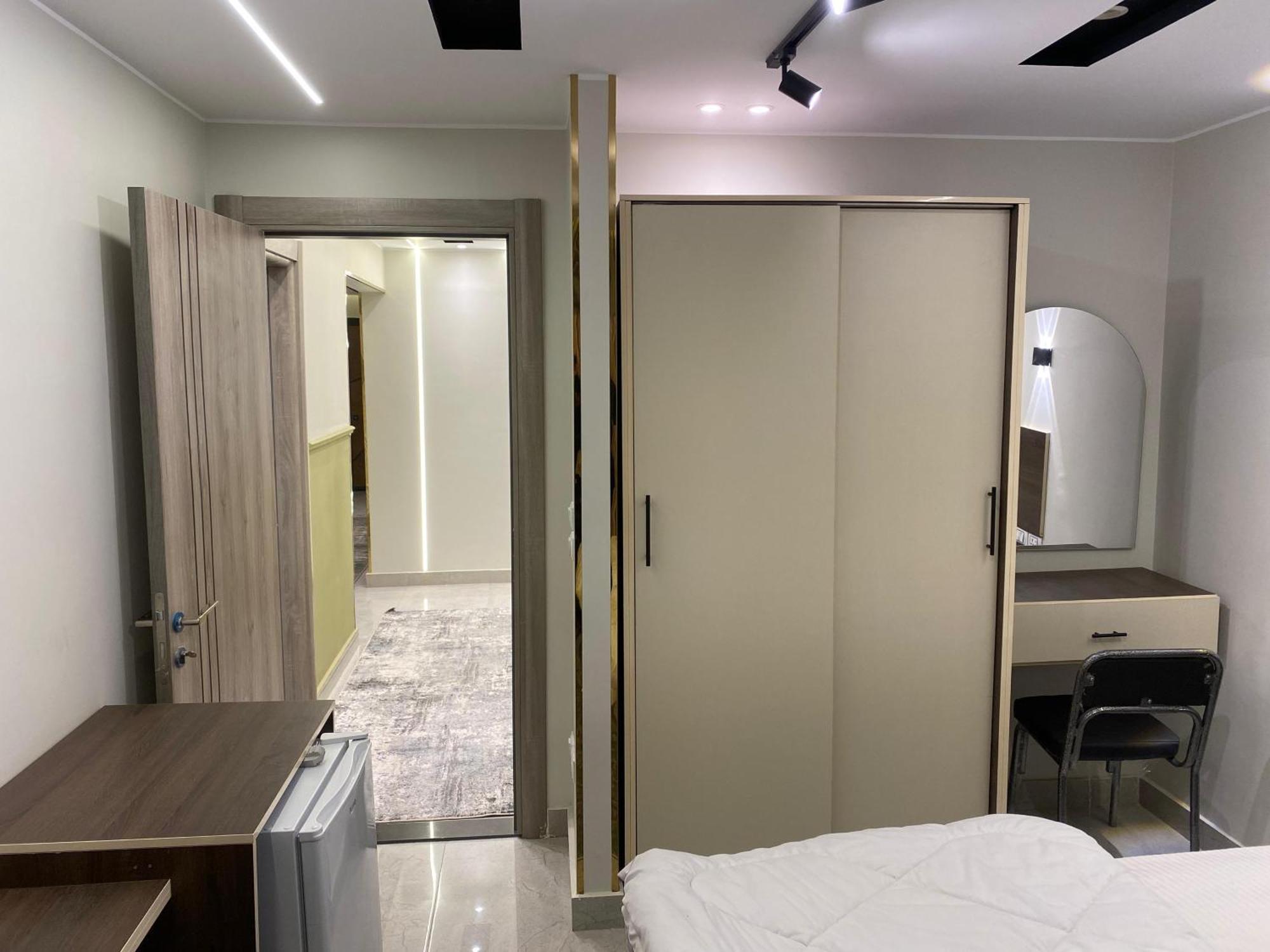 Apartment شقه فاخره غرفتين 7 نجوم Cairo