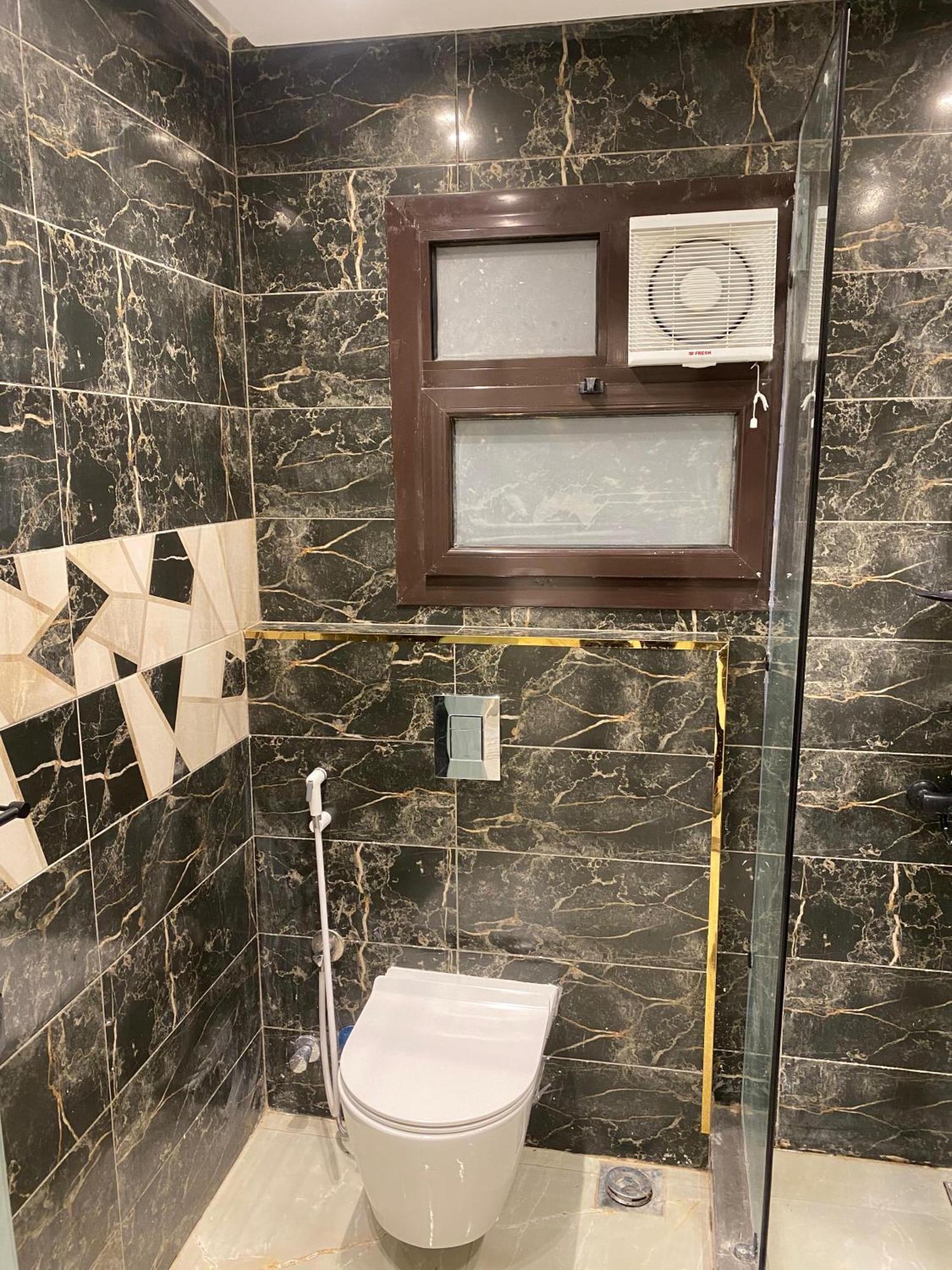 شقه فاخره غرفتين 7 نجوم Apartment *